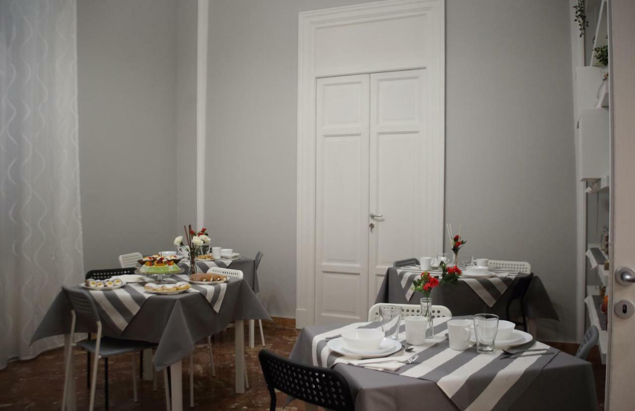 Mantegna Rooms パレルモ エクステリア 写真